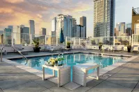 Downtown LA large 1 bedroom, sleeps 4 + 360° Pool + Free Parking - 4성급