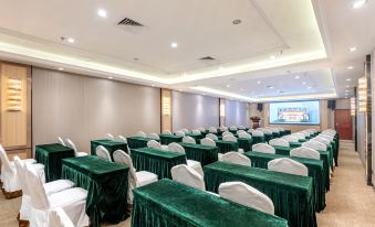 Vienna Hotel (Dongguan Changping South Railway Station Baihua Times Square)