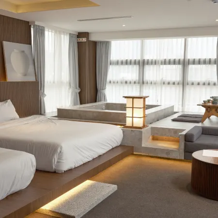 UH Suite the Myeongdong