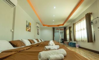 Apinya Resort Bangsarey