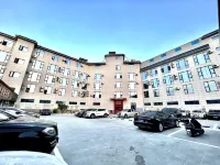 Shuangjiang Chaxiang Hotel - parking