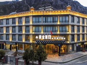 Gongjin Lianri Ecological Cave Hotel (Daocheng Yading Branch)