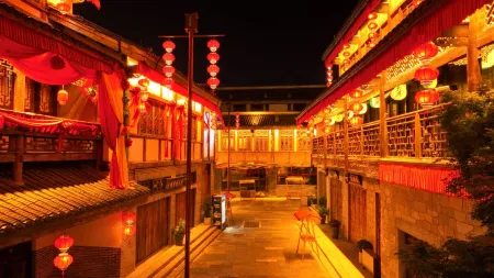 Huaxi Xiyuange Homestay Отели рядом с достопримечательностью «Daxingguo Temple»