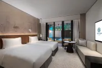 Aqua Resort - Rooftop Pools