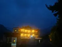 丹巴康尼博倉民宿