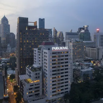 PARKROYAL Suites Bangkok Отели рядом с достопримечательностью «Торговый центр Central Embassy»