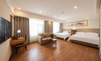 Vienna 3 Good Hotel (Dehong Mang Airport Jewellery Town) - Housity