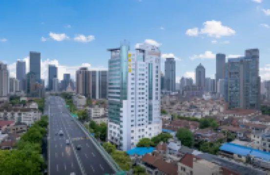 Shanghai Shaanxi Business Hotel Hotel in zona Centro commerciale Westgate Mall
