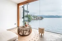 Pusu Designer Lake View Holiday Hotel