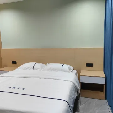 Shell Hotel (Quannan County Zhanqian Road)