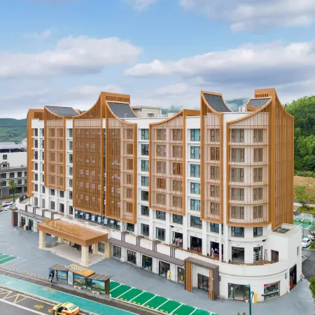 Vienna International Hotel (pingxiang Wugong Mountain Visitor Center)
