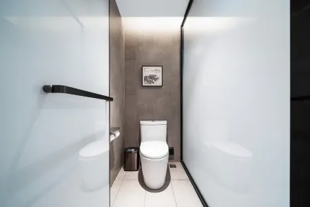 Starway Hotel (Zigong Huashang International City)