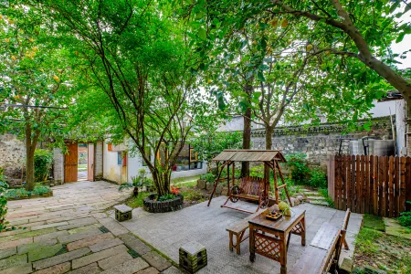 Nanzha Fuchang Bridge Family Vacation Homestay (Wuzhen Scenic Area Branch)