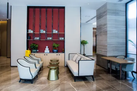 Yueyang County Xiangyin Yijing Hotel Отели рядом с достопримечательностью «Yangsha Lake Colorful Flower Field»