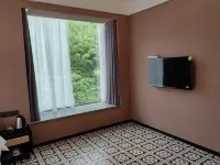 Yangtian Lake Canyon Hotel