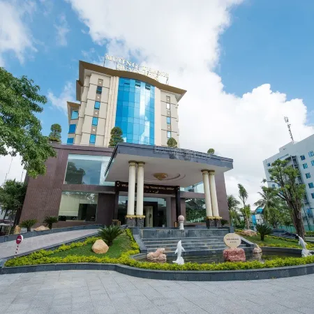 Muong Thanh Quy Nhon Hotel Отели рядом с достопримечательностью «Мемориал Победы»