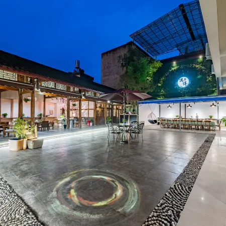 Oude·Hot Spring Private Hot Spring B&B (Chongzhou Street Ancient Town Branch)