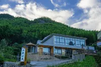 Tianzhushan Mountain Villa