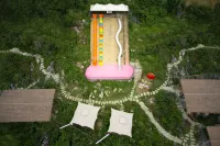 Huaduli Huawu Holiday Camp Hotels in Qianxi
