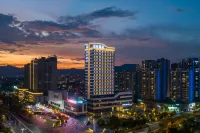 Ganzhou Atour Hotel, Longnan World Hakka Culture City Hotel dekat Pedestrian Street (South Entrance & Exit)