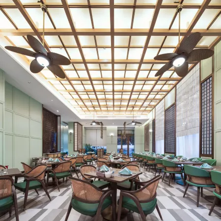 Days Hotel by Wyndham Beihai Haicheng Отели рядом со станцией Beihai Railway Station