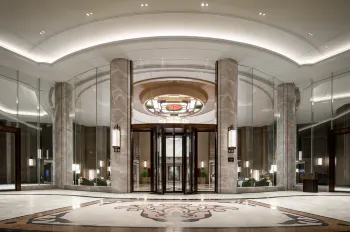 Yuexiu Hotel Guangzhou, Curio Collection by Hilton