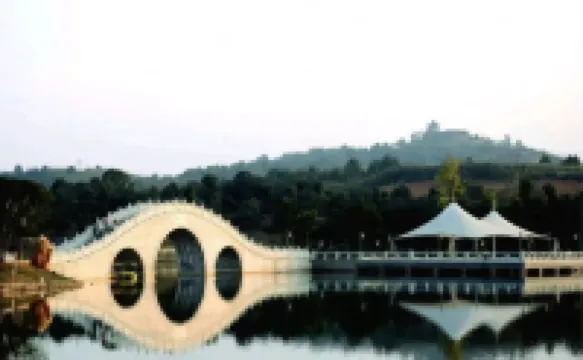 Huasheng Yiju Hotel (Jinyang Road Branch)