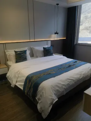 Shenmu Xinyang Yongfeng Hotel