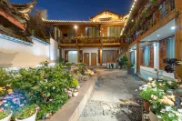Ananas Valas Mulanjing • Garden Lishe Space Rizhao Jinshan Homestay (Lijiang Ancient City Branch) - مطابخ