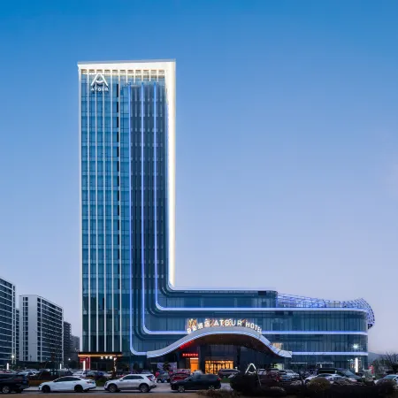Atour Hotel Jiangshan Chengnan Oriental Plaza Quzhou