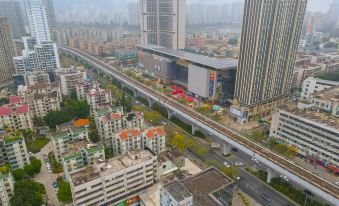 Hanting Hotel (Zhuhai Qianshan Mingzhu South Road)