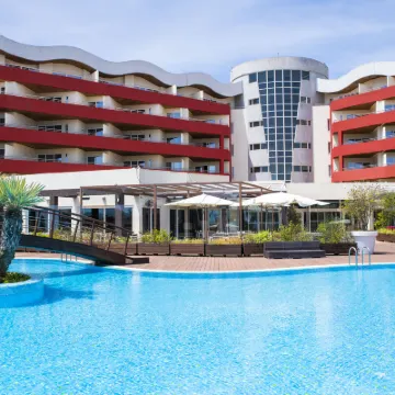 MS Aparthotel Hotels near Praia de Santo Amaro