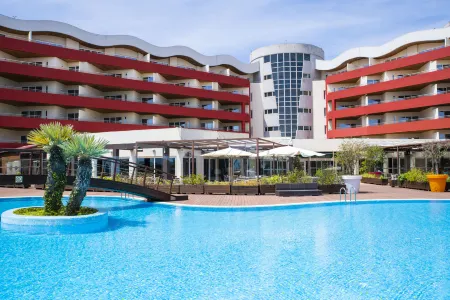 MS Aparthotel Отели в г. Круш-Кебрада — Дафунду