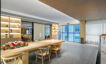 Super 8 Hotel (Zigong Lantern Park FanHua 1939 Shopping Plaza)