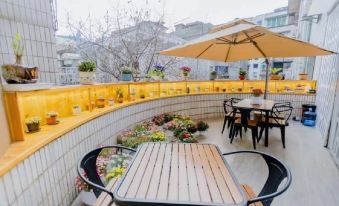 Snails Hostel