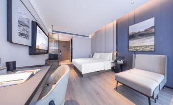 Hami Yizhou District Qiyi Night Market Atour Hotel