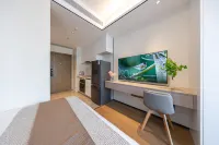 Earl Shijia Executive Apartment (Shenzhen North Railway Station Vanke Hesongxuan Branch) - Infinity Pools