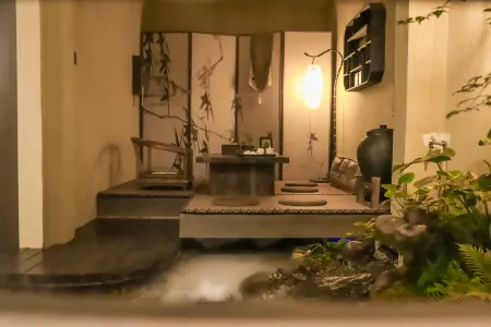 Xunye Homestay (Chaozhou Ancient City Shangshui Store) Отели рядом с достопримечательностью «Biefeng Temple»