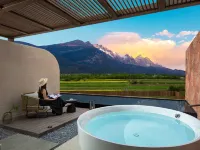 MountainTrip•Lijiang Snow Mountain Ranch Luxury Resort Hotel Hotels in Yulong