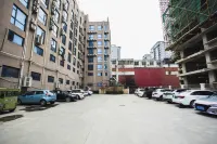 Ruyishangju Business Hotel (Yizhoucheng Food Festival Branch near the Bus Station)