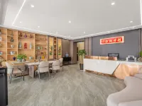 Xishuangbanna Jinghong Ding Xi Ren Yue hao Hotel (Gaozhuang Xingguang) Hotels in Jinghong
