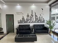 Yucheng Hotel - شرفة