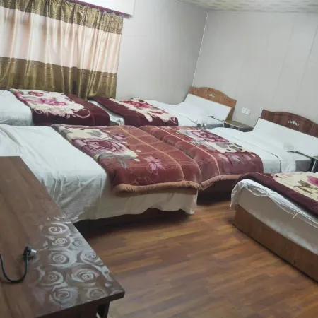 Midbappa Lamb Hotel
