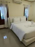 Tanaporn resort bangsaphan