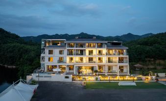 Luanchuan Guanlan Shanshui Homestay