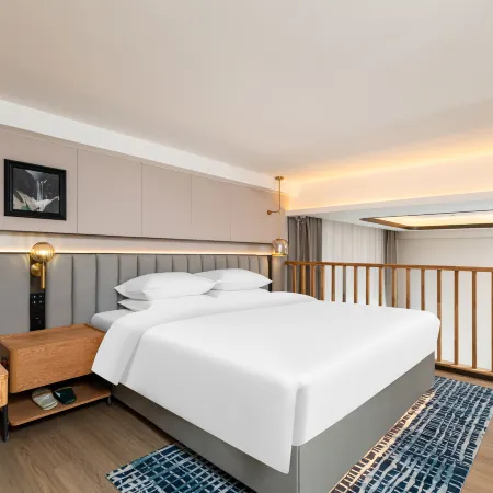 Meilun Hotel (Second Avenue Baihe Store, North Slope Distribution Center, Changbai Mountain)