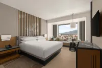 Chiang Mai Marriott Hotel - Infinity Pools