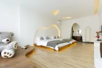 First Sight Yingshan Resort