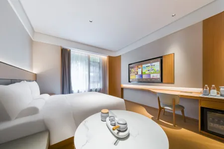 JI Hotel (Shanghai Xuhui Binjiang Lüde Xian Art Center)