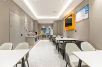 7Days Inn Hotel (Xinyang Luoshan Passenger Transport Station)